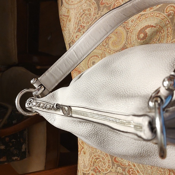 Coach Mia leather and suede shoulder bag. Good used condition. Preloved - Picture 12 of 12